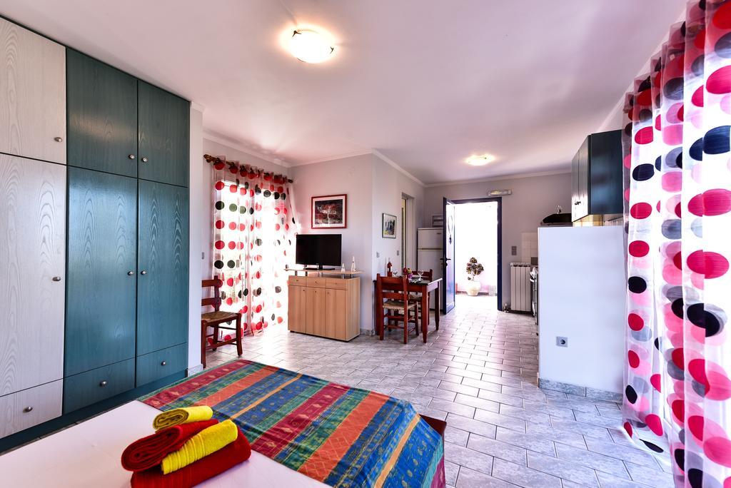 Aeolos Studios Kefalonia Khelmáta Exterior foto